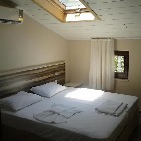 Caretta Otel 3*