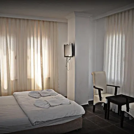 Caretta Hotel 3*